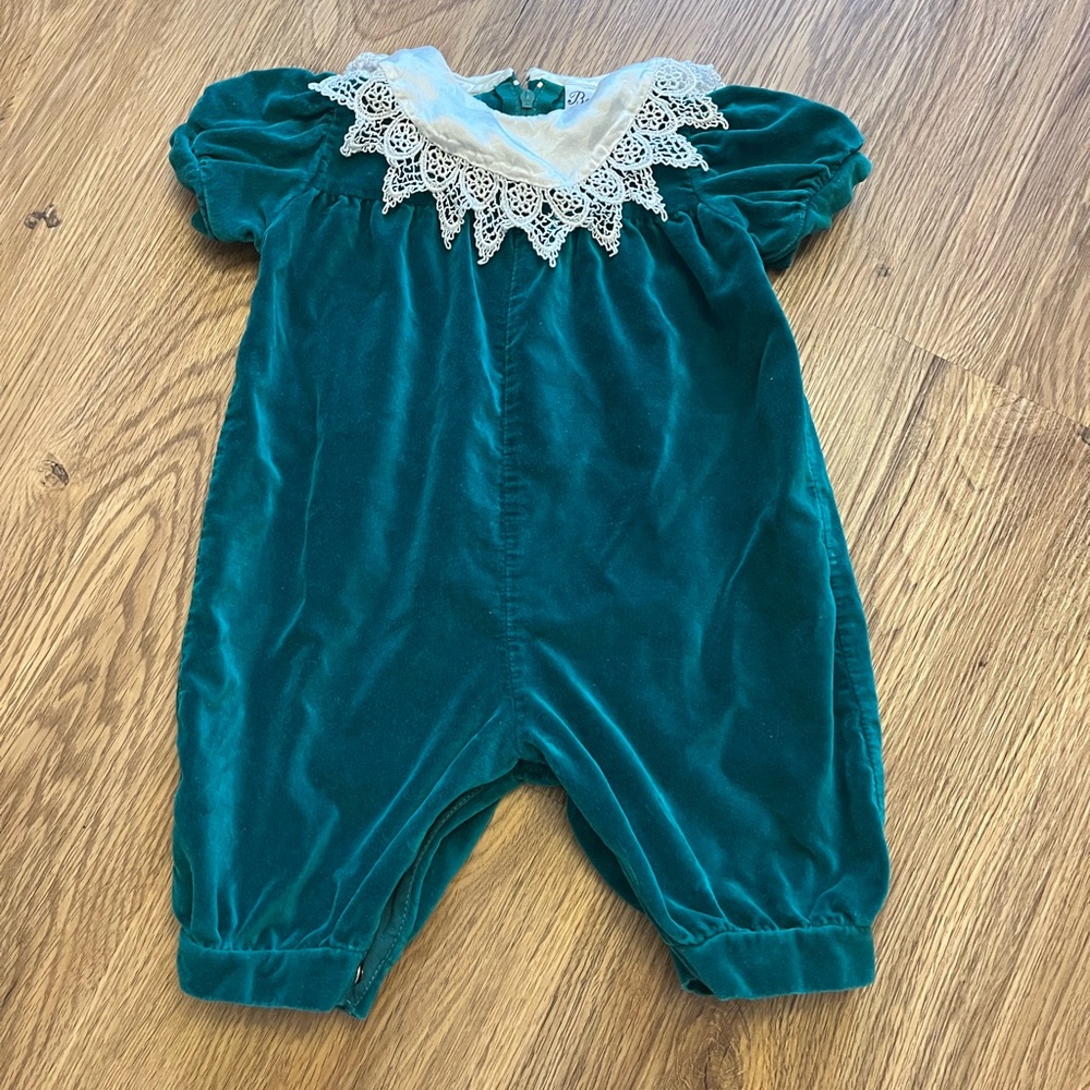 Vintage beaux age velvet green baby romper